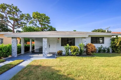 699 NE 40TH STREET