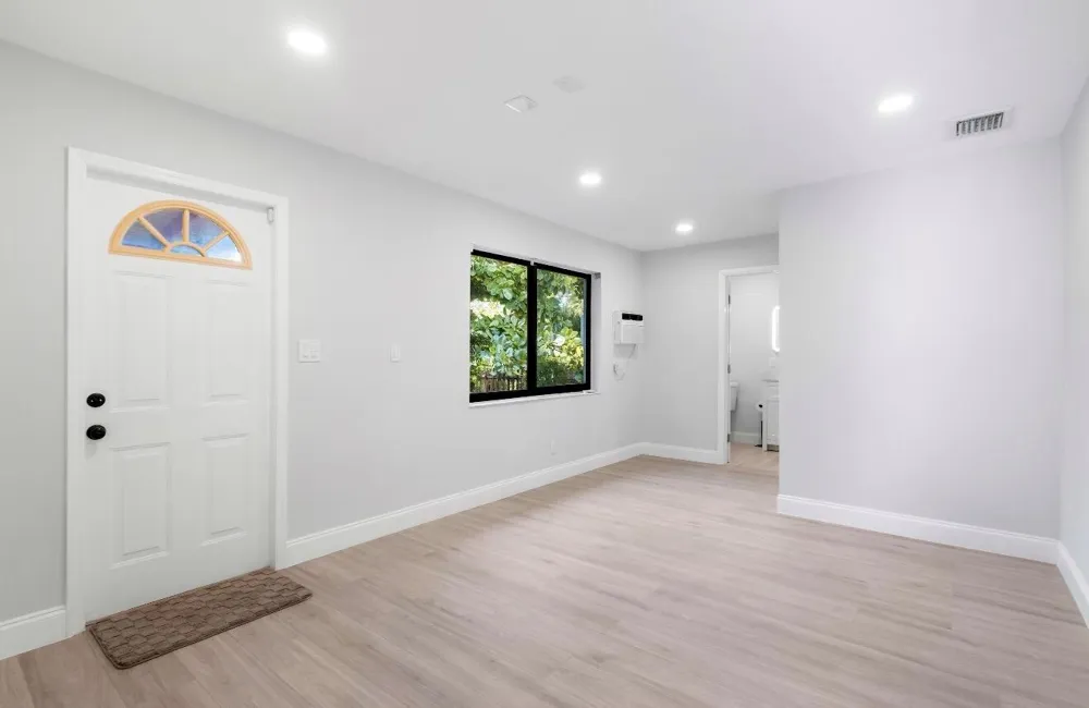 699 NE 40TH STREET Oakland Park, FL 33334