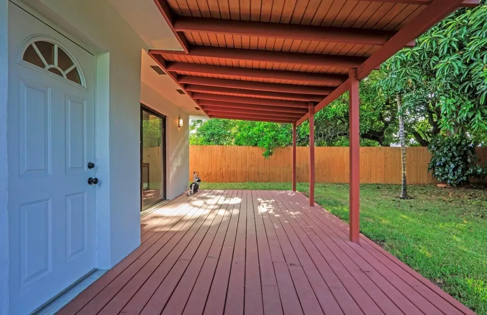 699 NE 40TH STREET Oakland Park, FL 33334