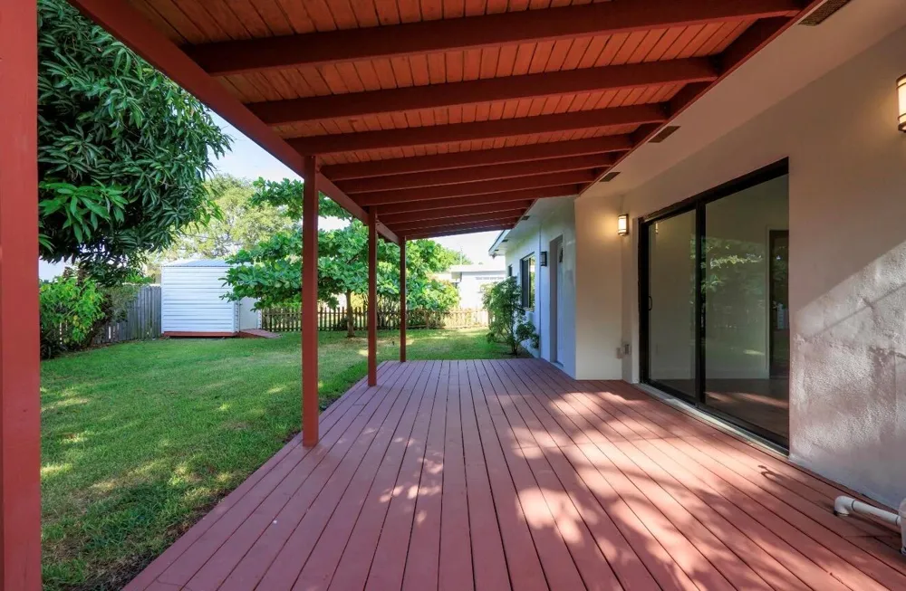 699 NE 40TH STREET Oakland Park, FL 33334