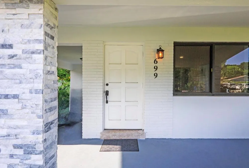 699 NE 40TH STREET Oakland Park, FL 33334