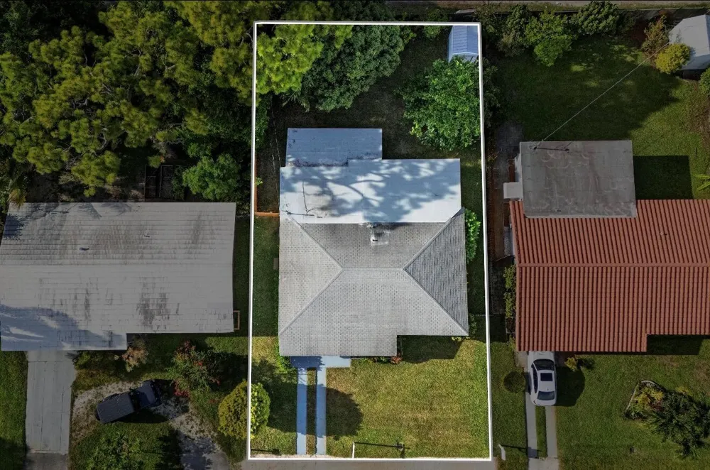 699 NE 40TH STREET Oakland Park, FL 33334