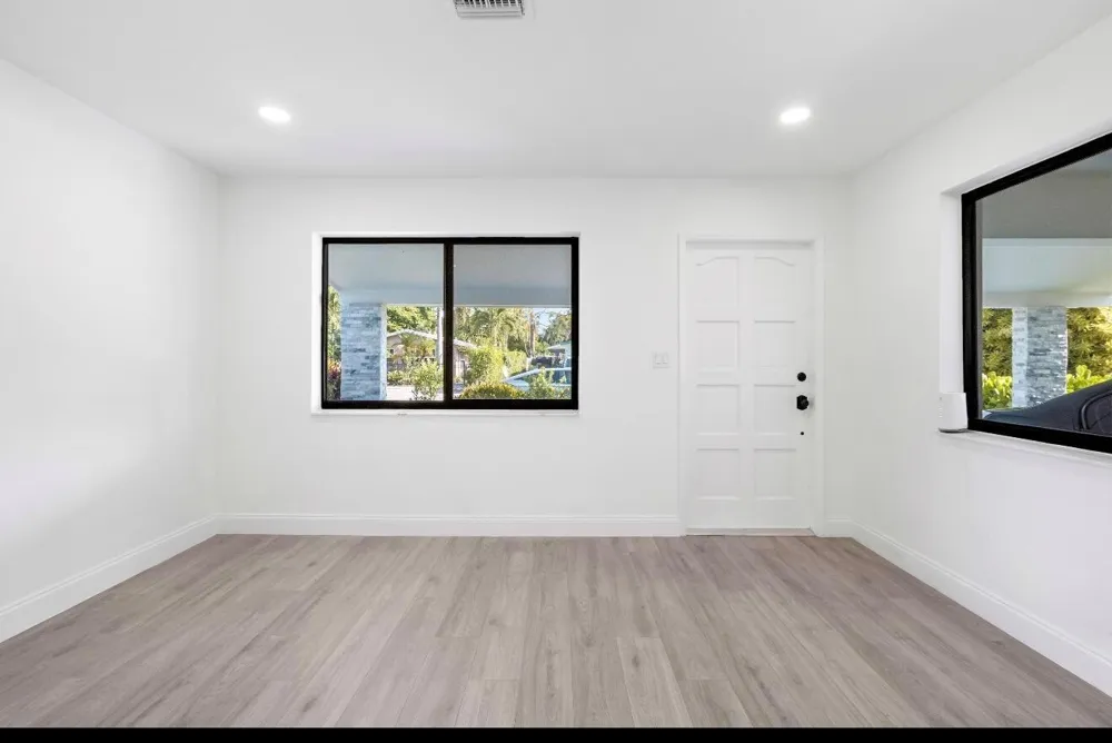 699 NE 40TH STREET Oakland Park, FL 33334
