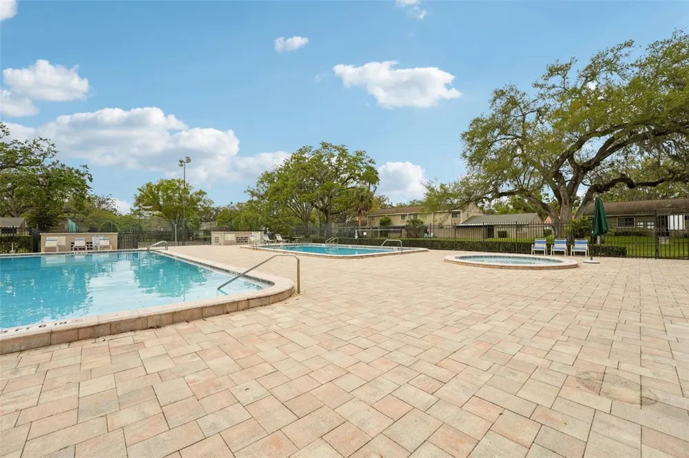 8419 LAURELON PLACE Temple Terrace, FL 33637