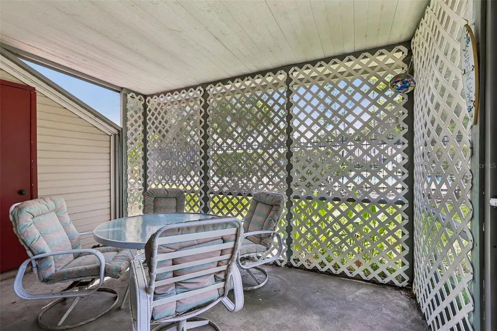 8419 LAURELON PLACE Temple Terrace, FL 33637