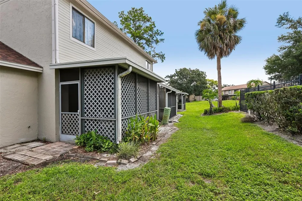 8419 LAURELON PLACE Temple Terrace, FL 33637