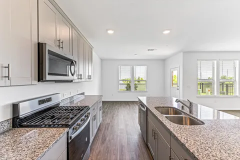 1029 Laguna Cove Drive