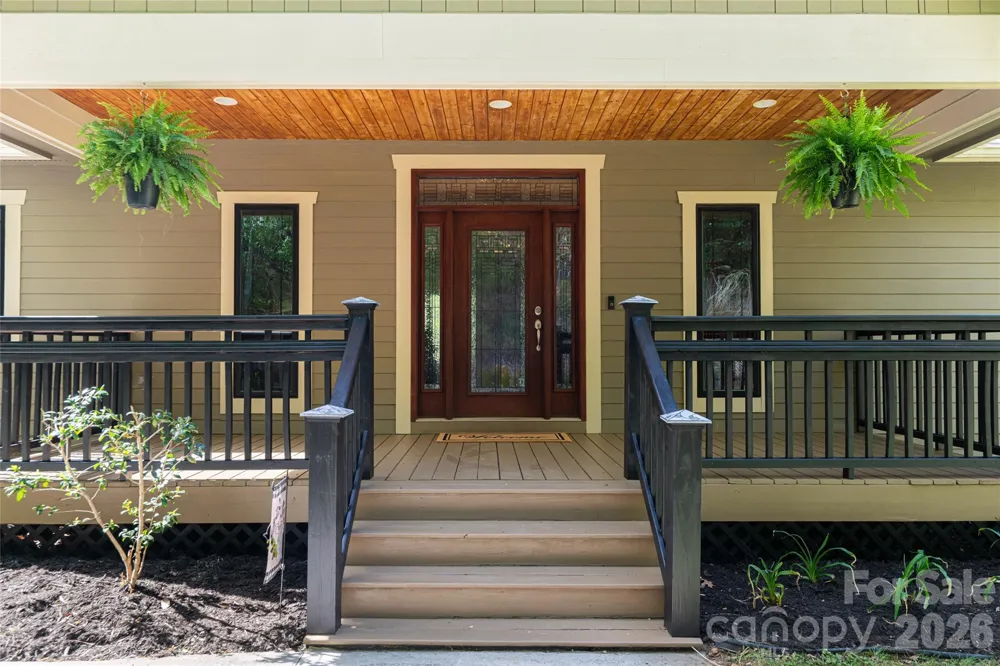 36 Snowshoe Drive Asheville, NC 28803