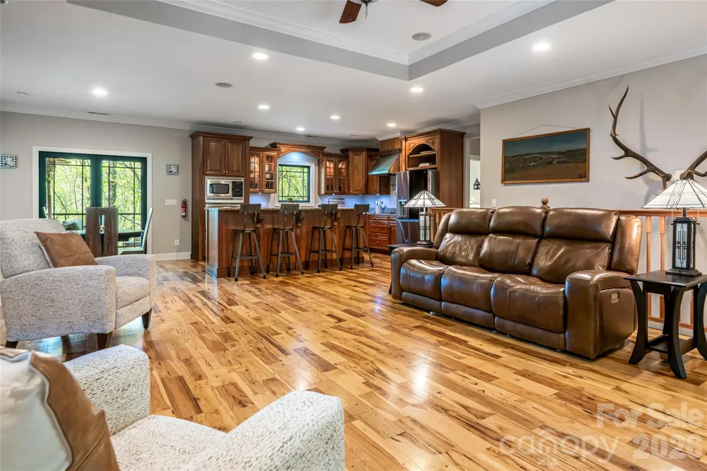 36 Snowshoe Drive Asheville, NC 28803