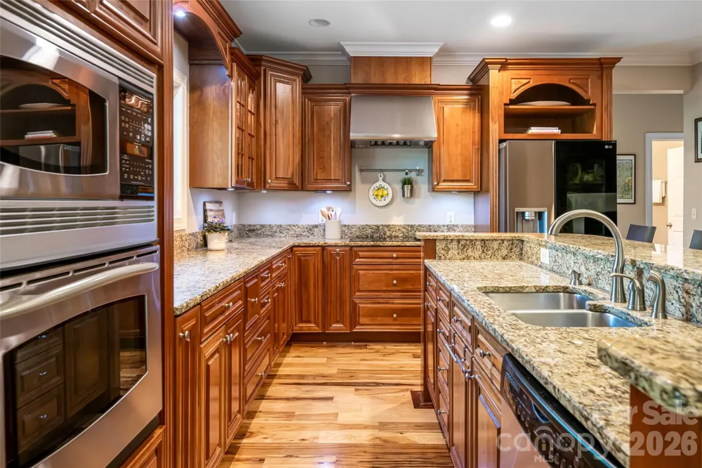 36 Snowshoe Drive Asheville, NC 28803