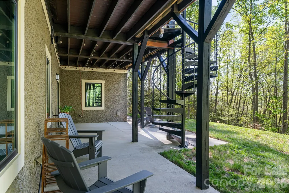 36 Snowshoe Drive Asheville, NC 28803