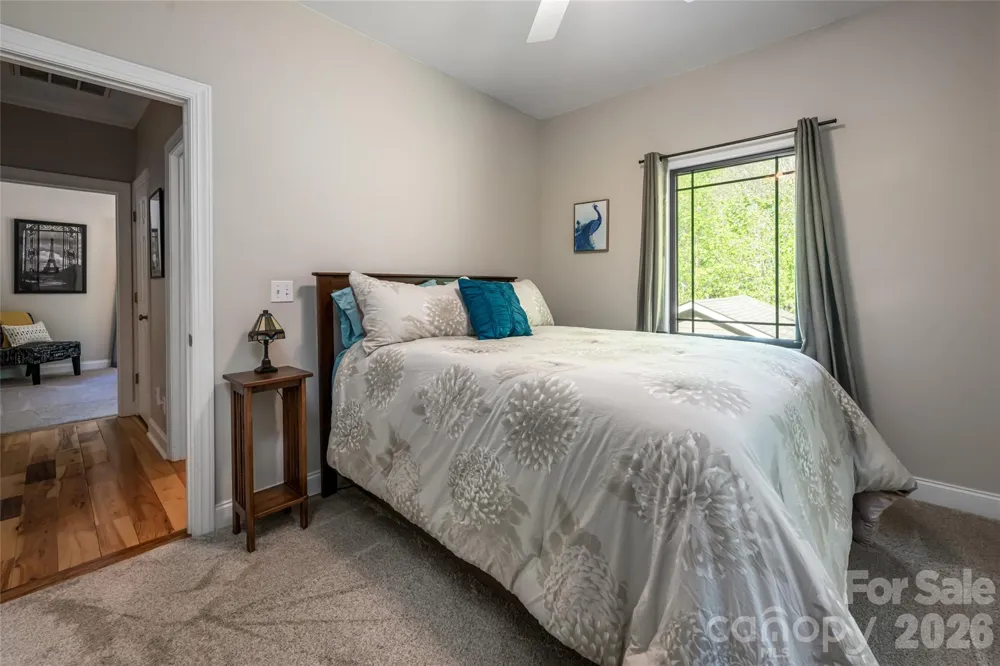 36 Snowshoe Drive Asheville, NC 28803