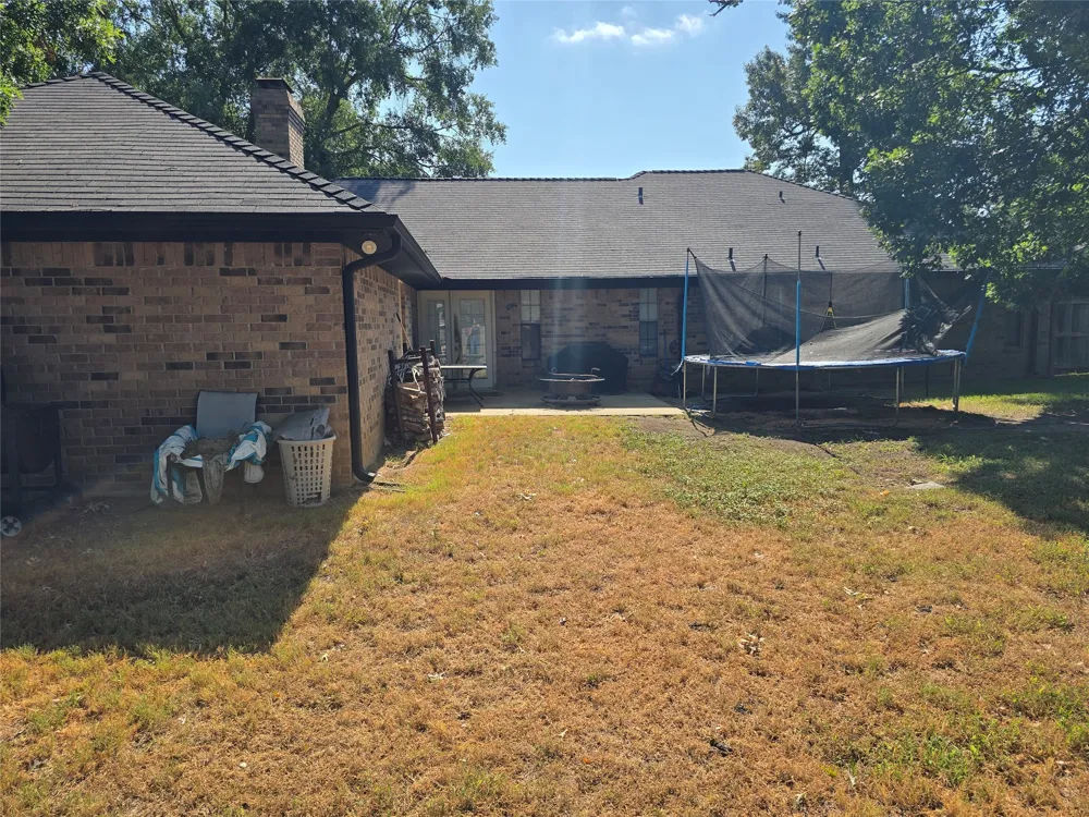 200 Lakewood Drive Longview, TX 75604