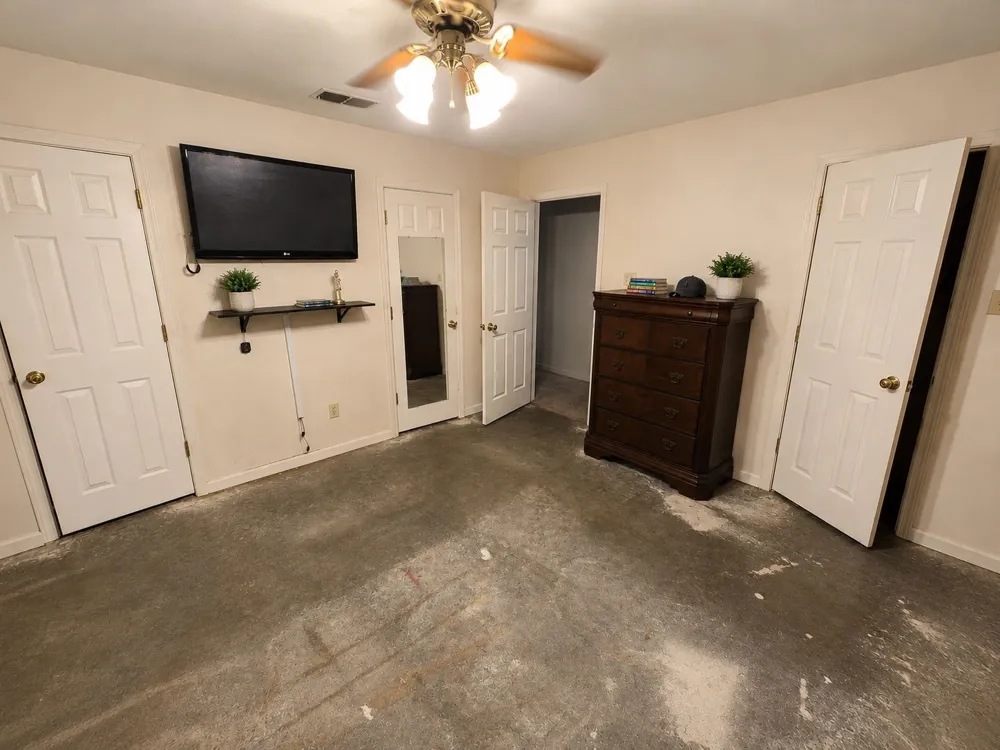 200 Lakewood Drive Longview, TX 75604
