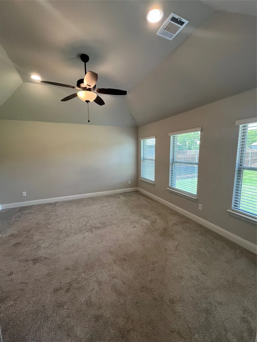 118 Jazlyn Drive Keene, TX 76059
