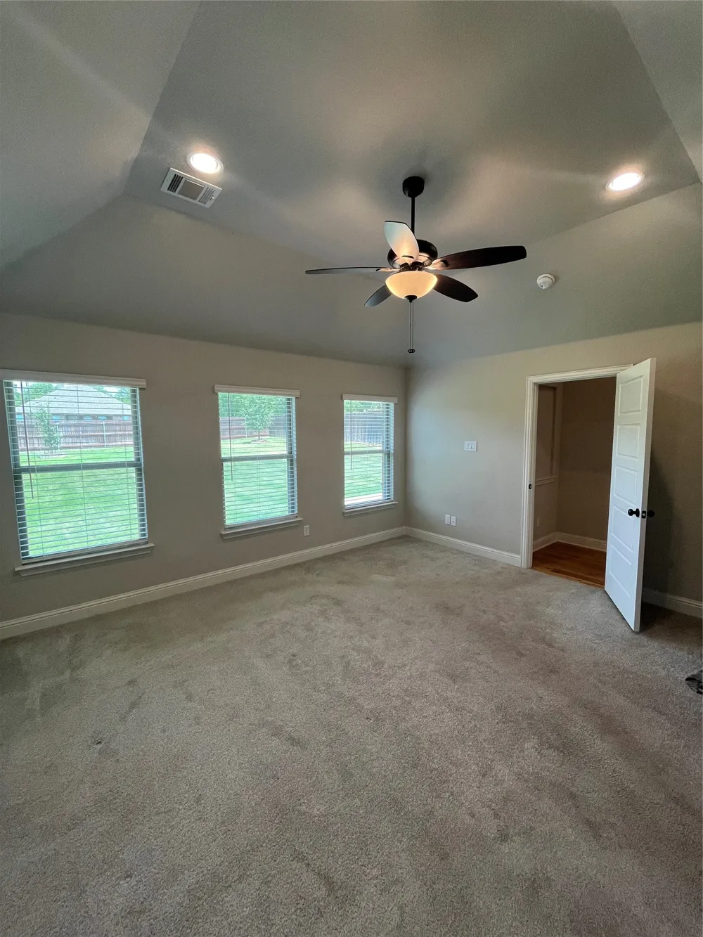 118 Jazlyn Drive Keene, TX 76059