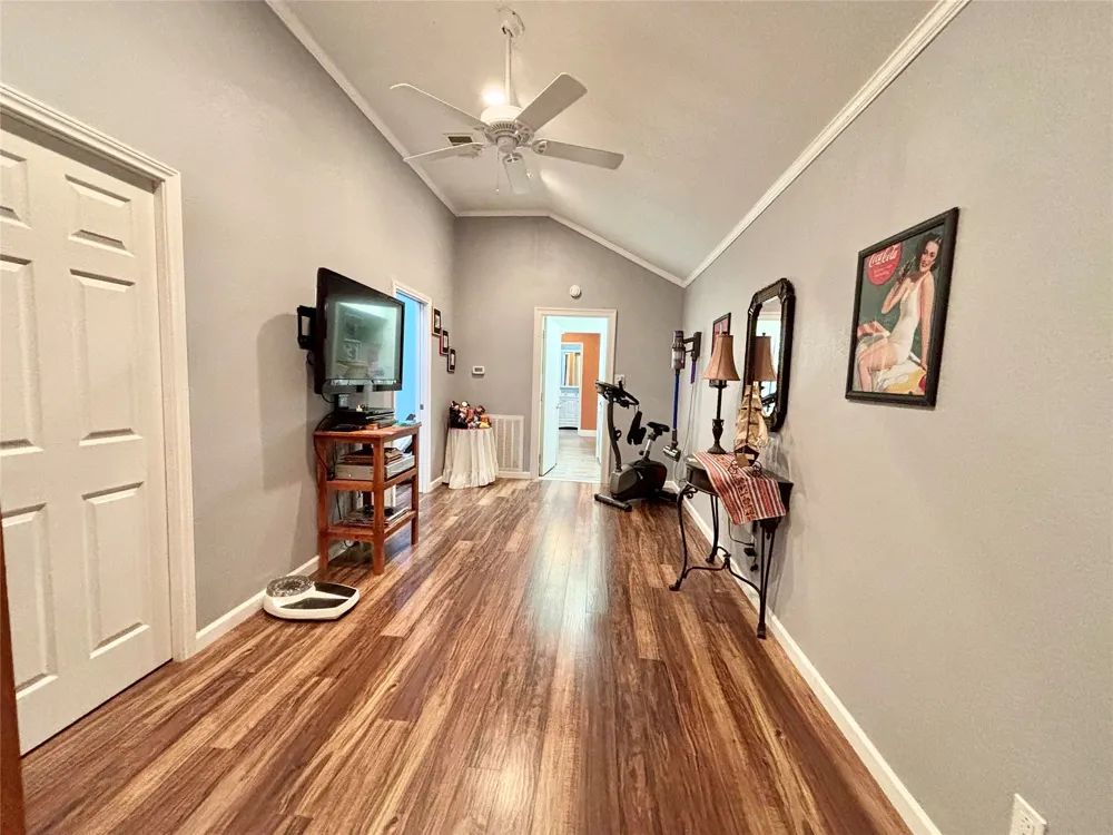 225 California Drive Glenn Heights, TX 75154
