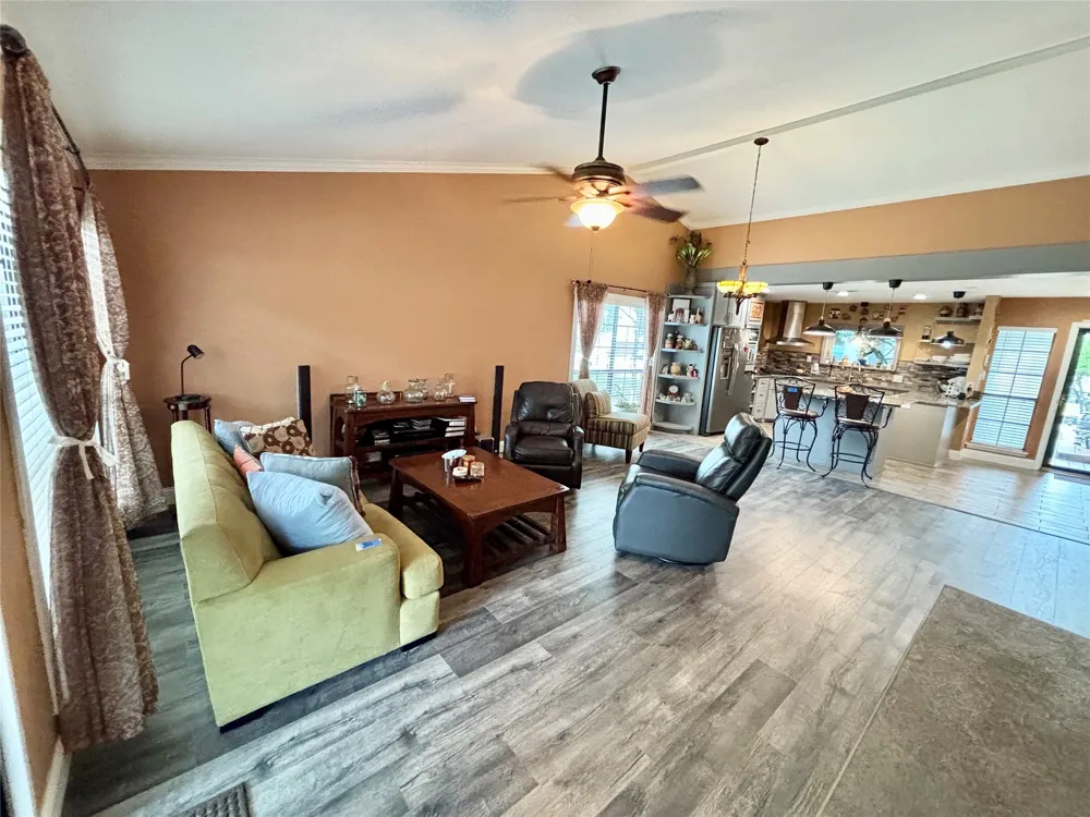 225 California Drive Glenn Heights, TX 75154