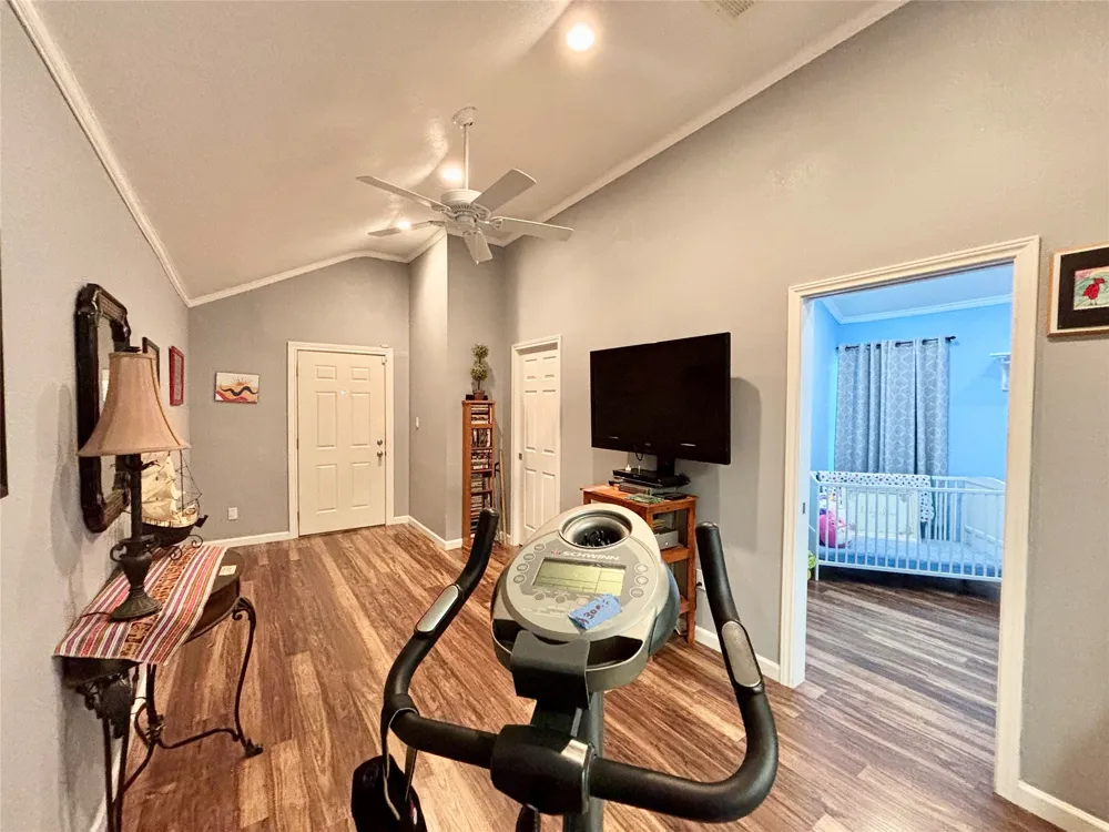 225 California Drive Glenn Heights, TX 75154