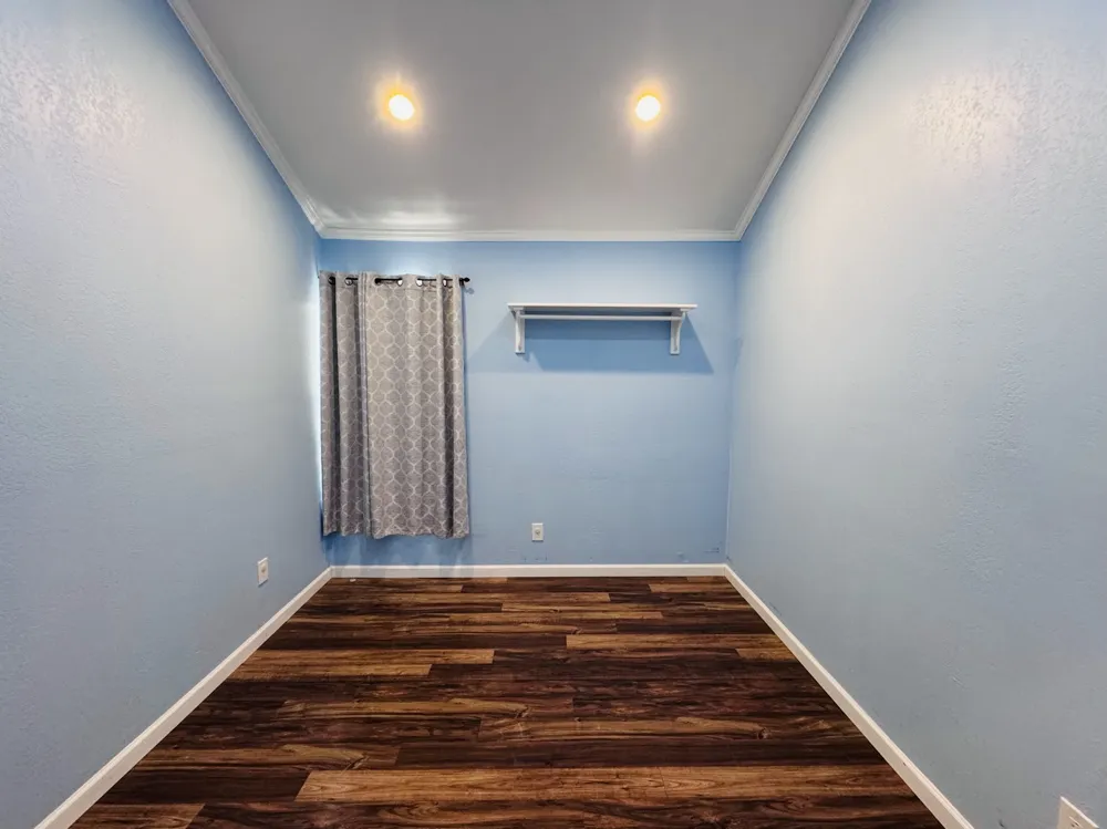 225 California Drive Glenn Heights, TX 75154