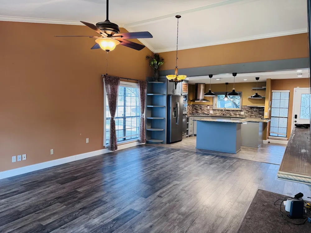 225 California Drive Glenn Heights, TX 75154