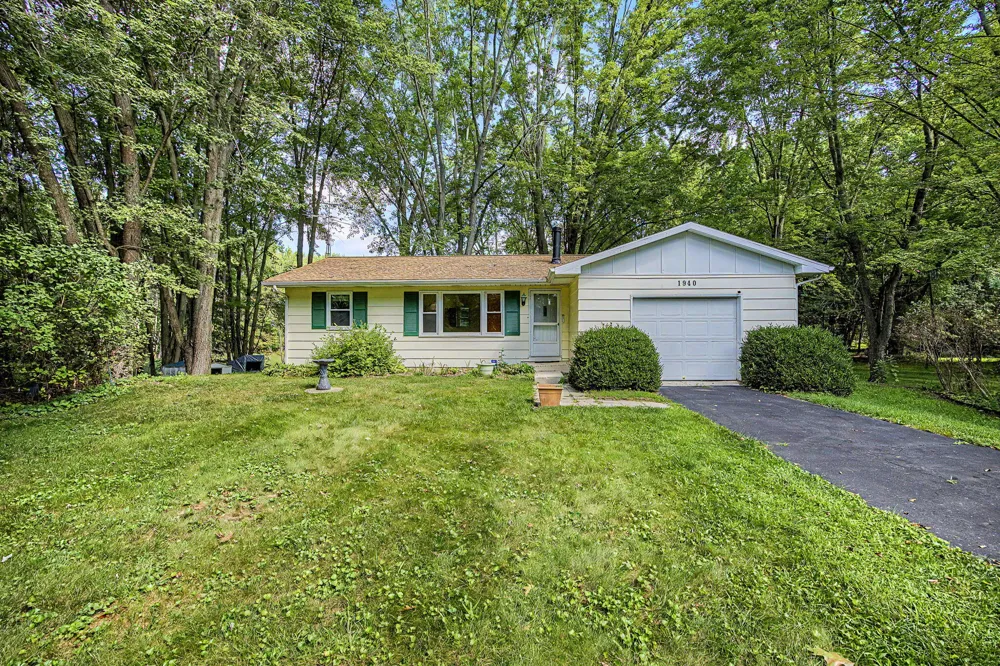 1940 Maple Grove Road Jackson, MI 49201