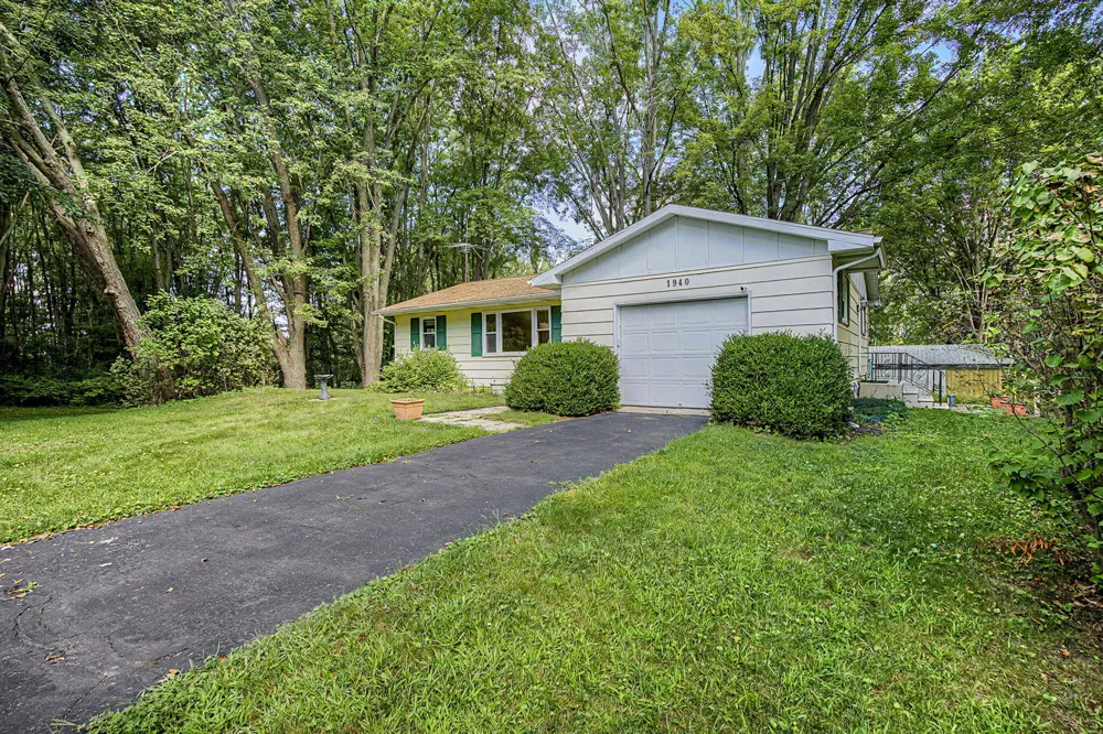 1940 Maple Grove Road Jackson, MI 49201