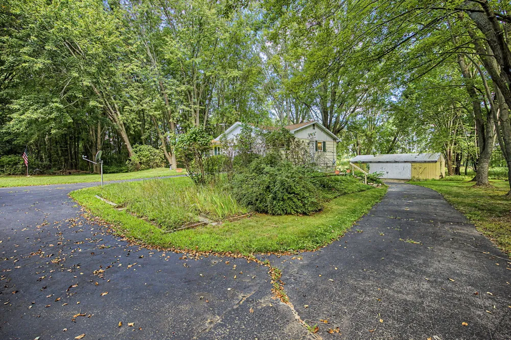 1940 Maple Grove Road Jackson, MI 49201