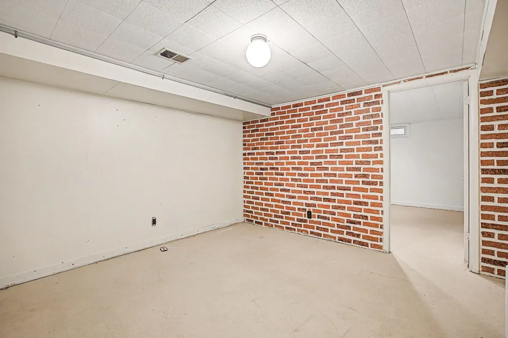 1940 Maple Grove Road Jackson, MI 49201