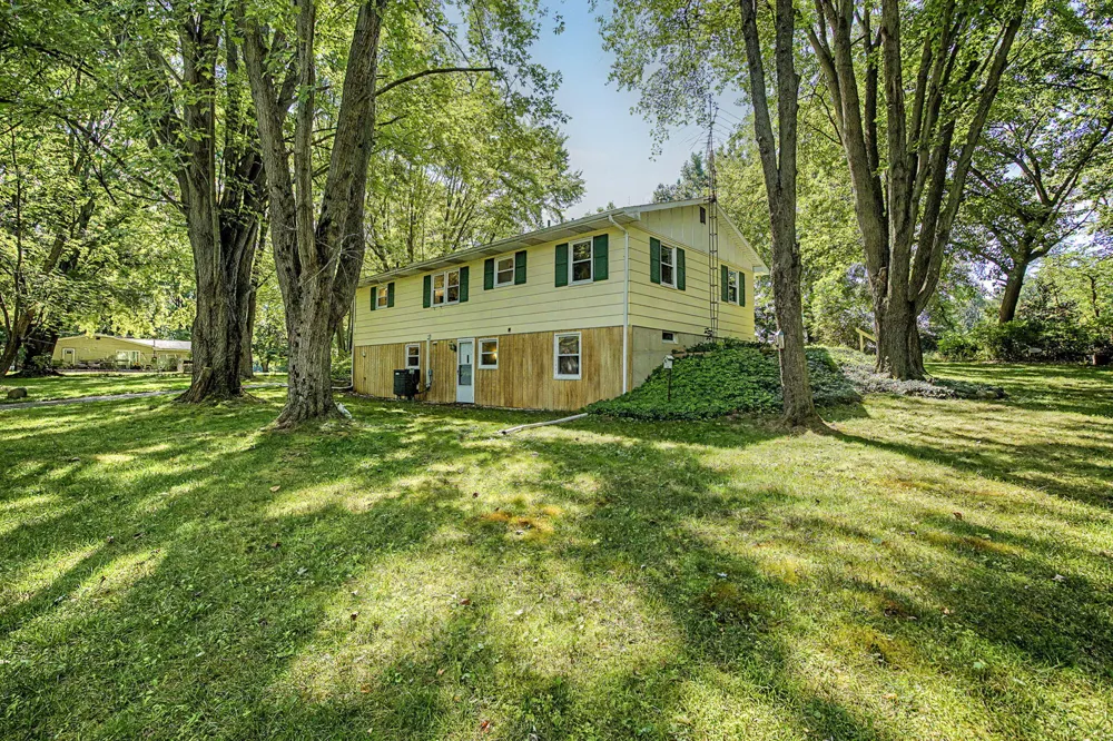 1940 Maple Grove Road Jackson, MI 49201