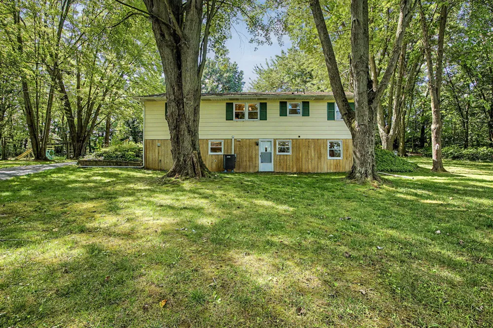 1940 Maple Grove Road Jackson, MI 49201