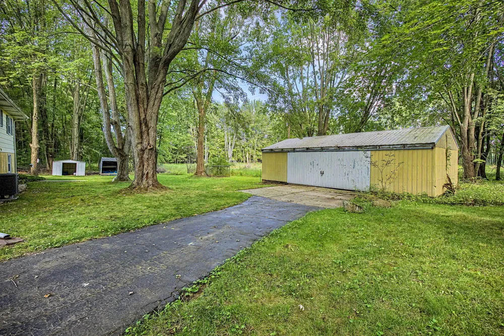 1940 Maple Grove Road Jackson, MI 49201