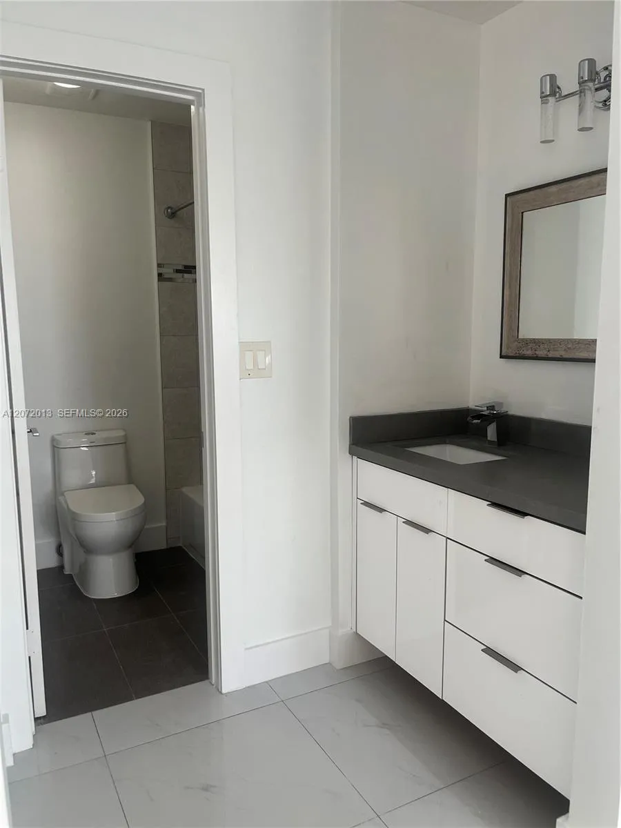 Address Not Shown Plantation, FL 33322