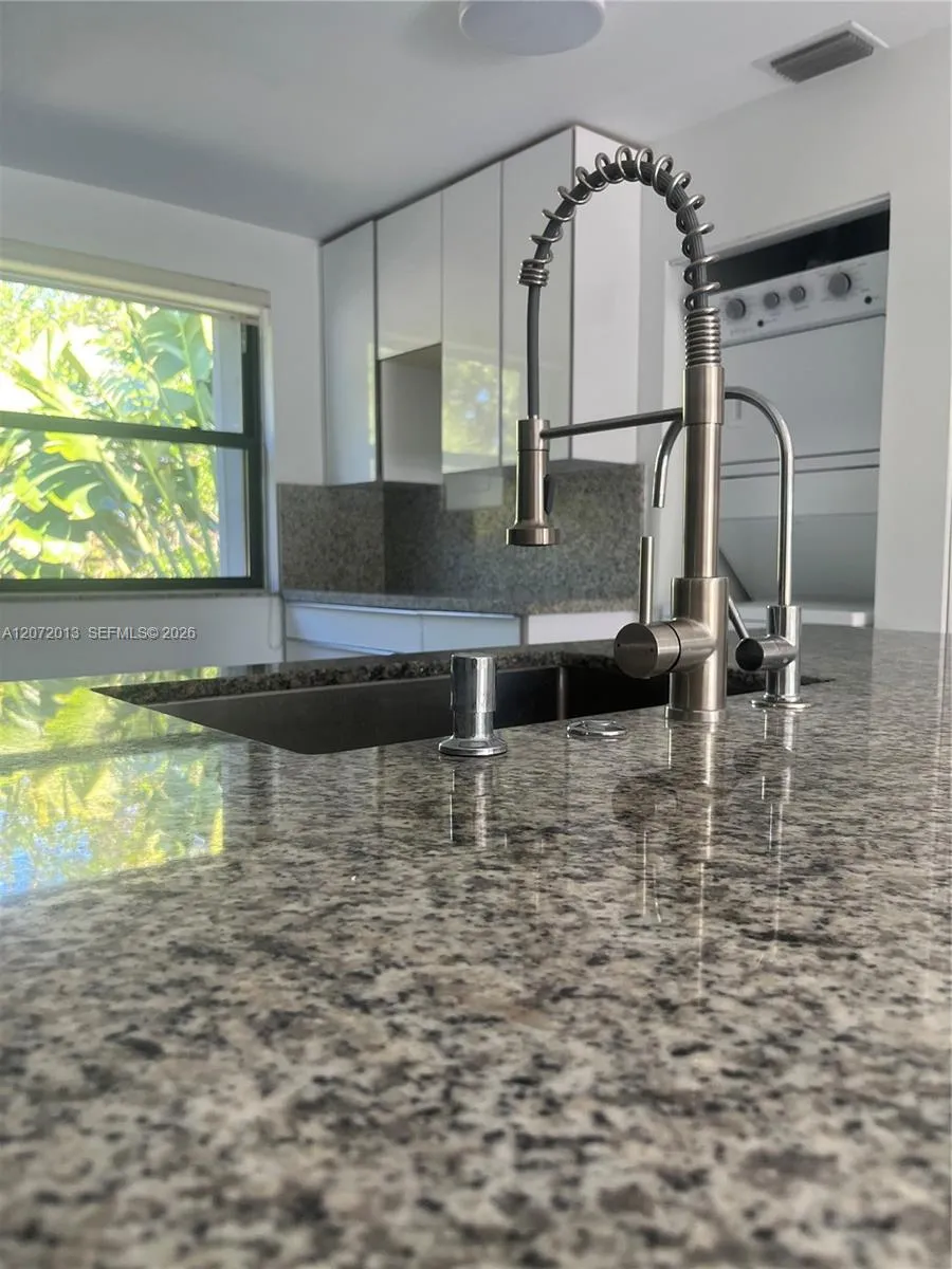 Address Not Shown Plantation, FL 33322