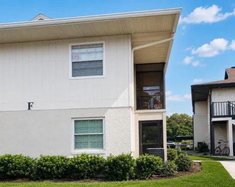 1640 JUNO TRAIL #205-F
