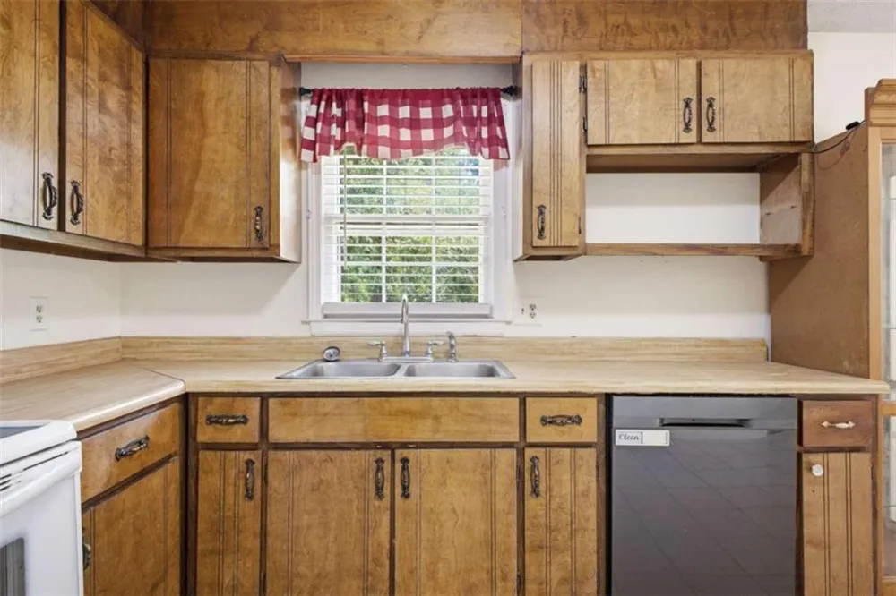 772 Compton Road Silver Creek, GA 30173