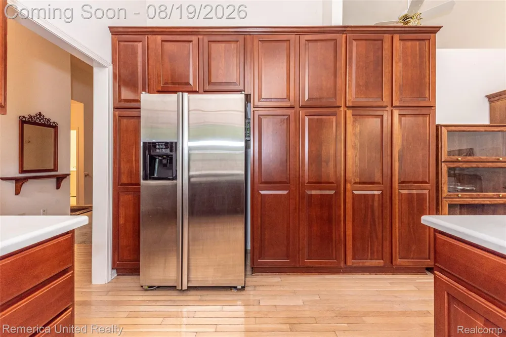 16766 Lochmoor Circle W Northville Township, MI 48168