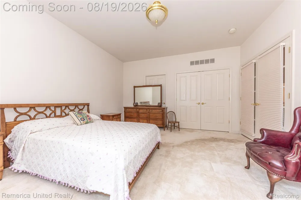 16766 Lochmoor Circle W Northville Township, MI 48168