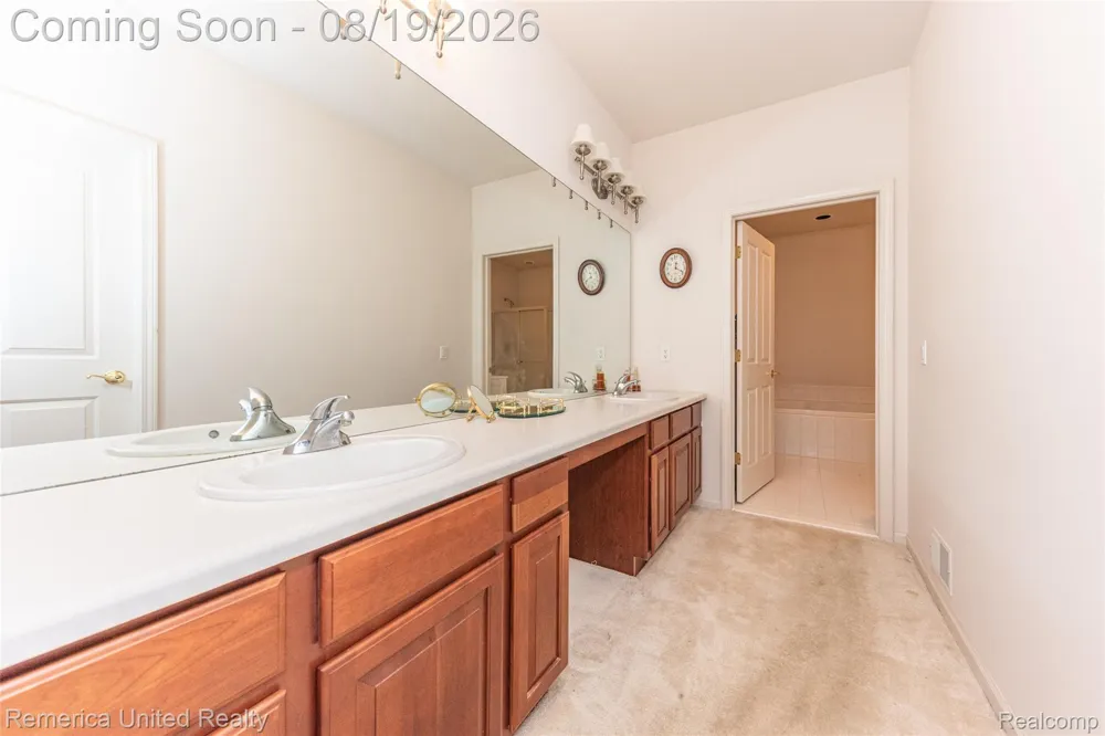16766 Lochmoor Circle W Northville Township, MI 48168