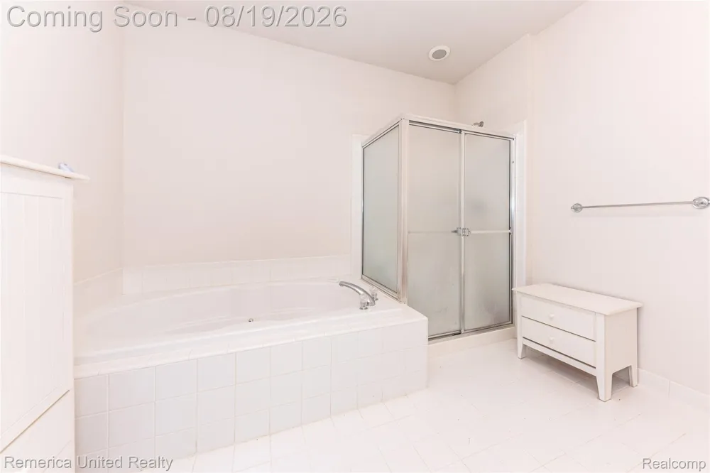 16766 Lochmoor Circle W Northville Township, MI 48168