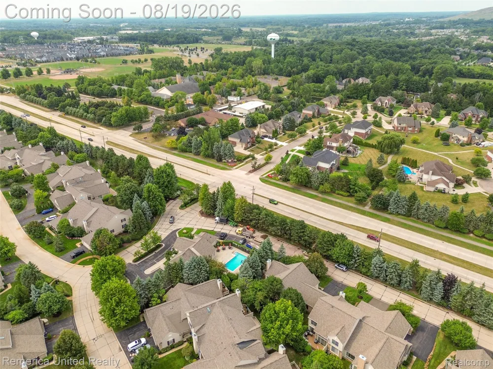 16766 Lochmoor Circle W Northville Township, MI 48168