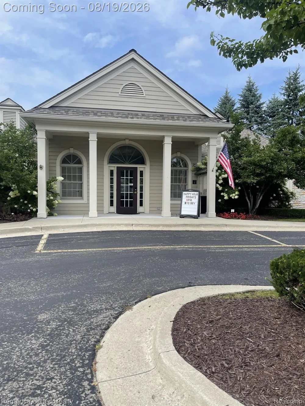 16766 Lochmoor Circle W Northville Township, MI 48168