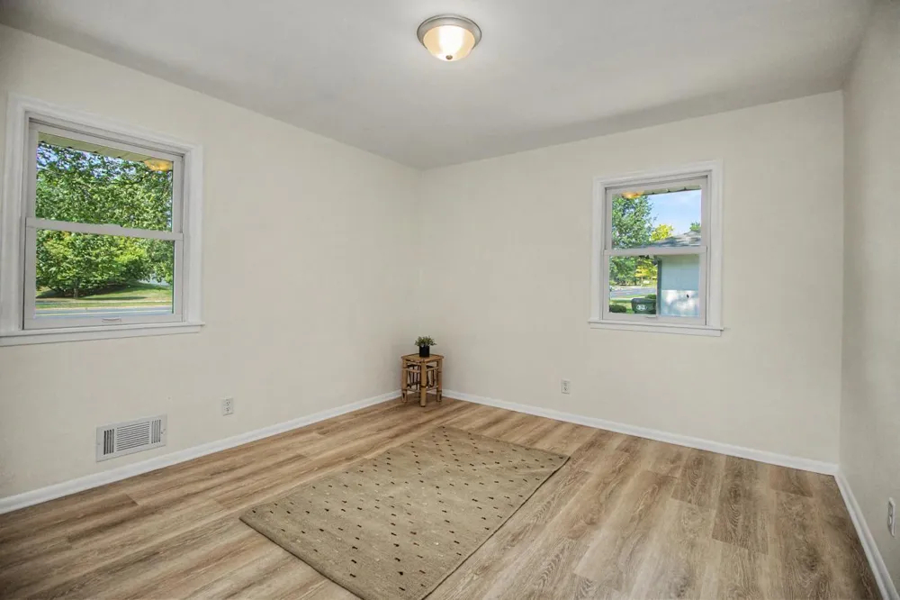 6230 Cahill Avenue Inver Grove Heights, MN 55076