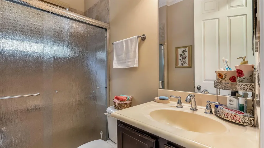 8292 Calabria Lakes Drive Boynton Beach, FL 33473