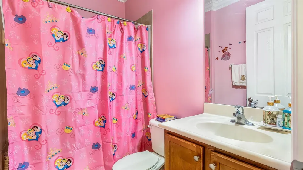 8292 Calabria Lakes Drive Boynton Beach, FL 33473