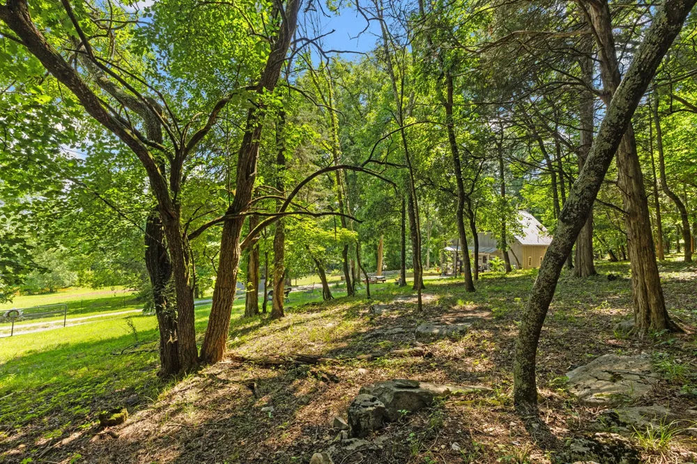 8021 Palmore Hollow Ln Nolensville, TN 37135