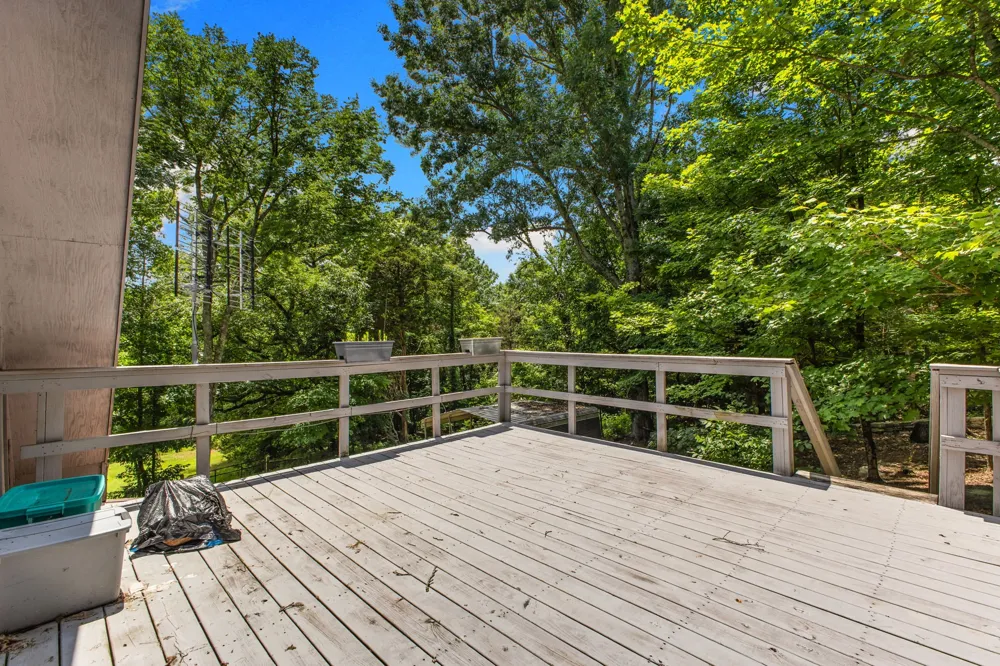 8021 Palmore Hollow Ln Nolensville, TN 37135
