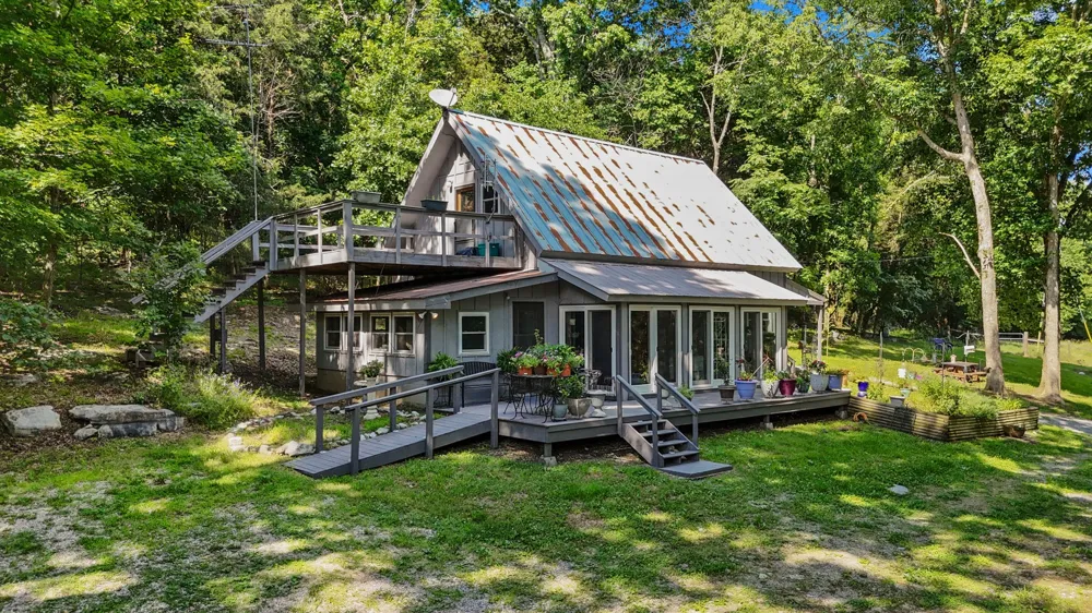 8021 Palmore Hollow Ln Nolensville, TN 37135