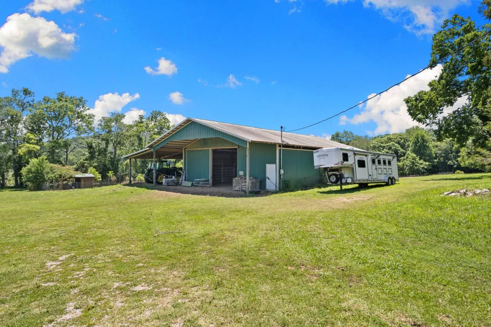 8021 Palmore Hollow Ln Nolensville, TN 37135