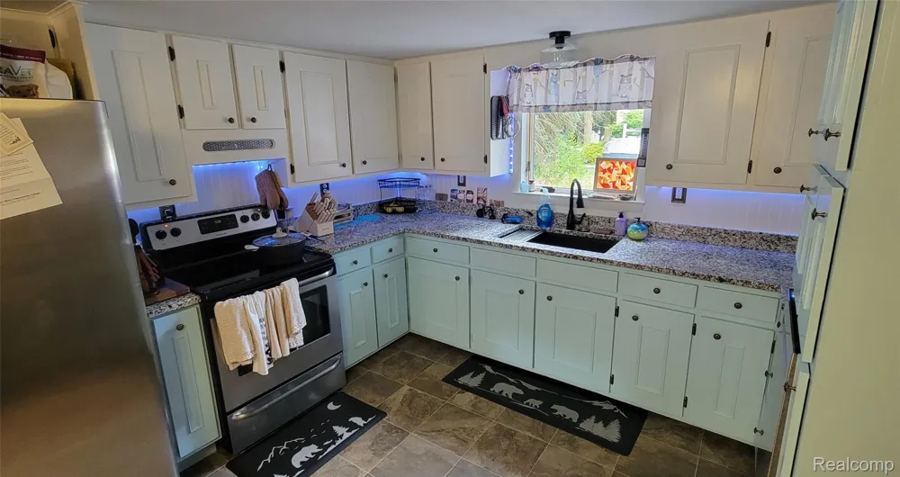 5562 Liberty Street Dryden Village, MI 48428